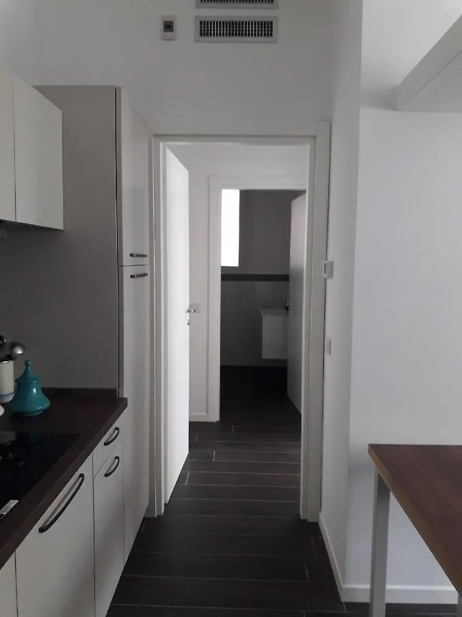 Quiet And Comfortable Apartment In Milano Porta Romana Milan