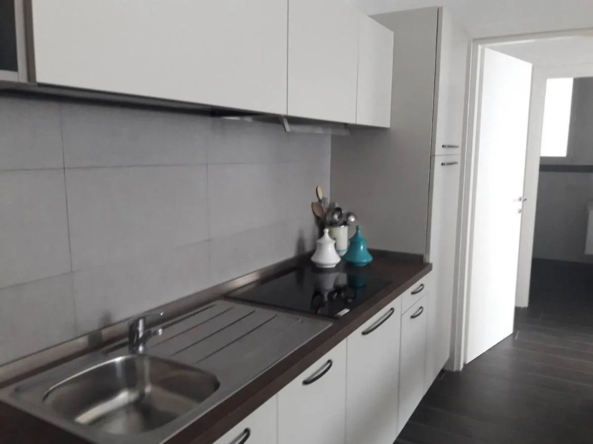 Quiet And Comfortable Apartment In Milano Porta Romana